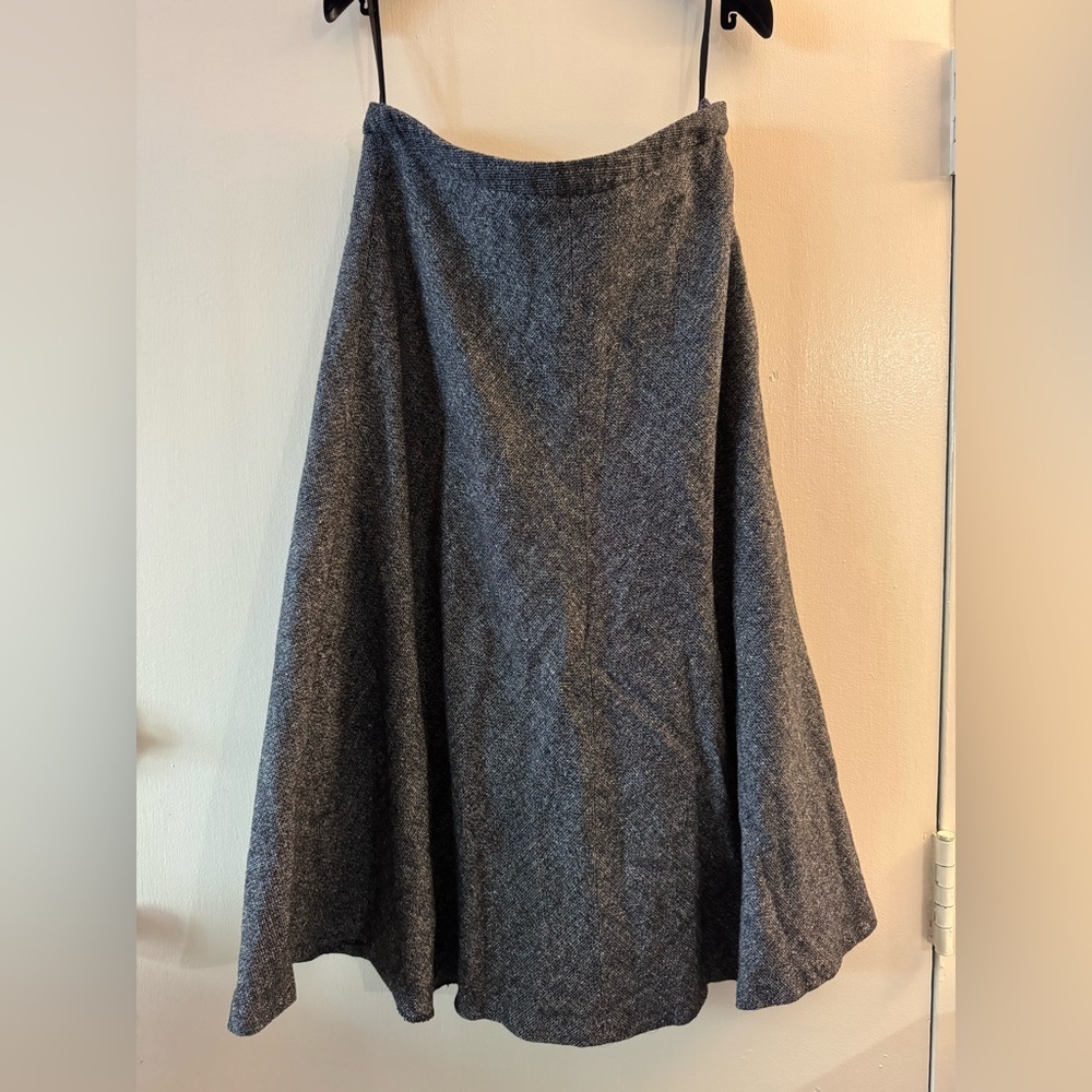 Jones New York gray wool tweed flared midi skirt size 4